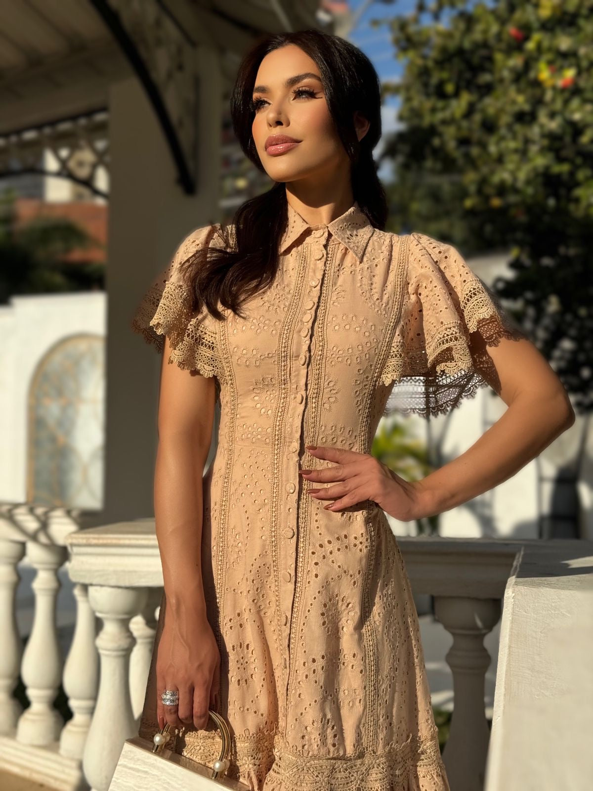 Eloà Midi Dress in Lace with Buttons