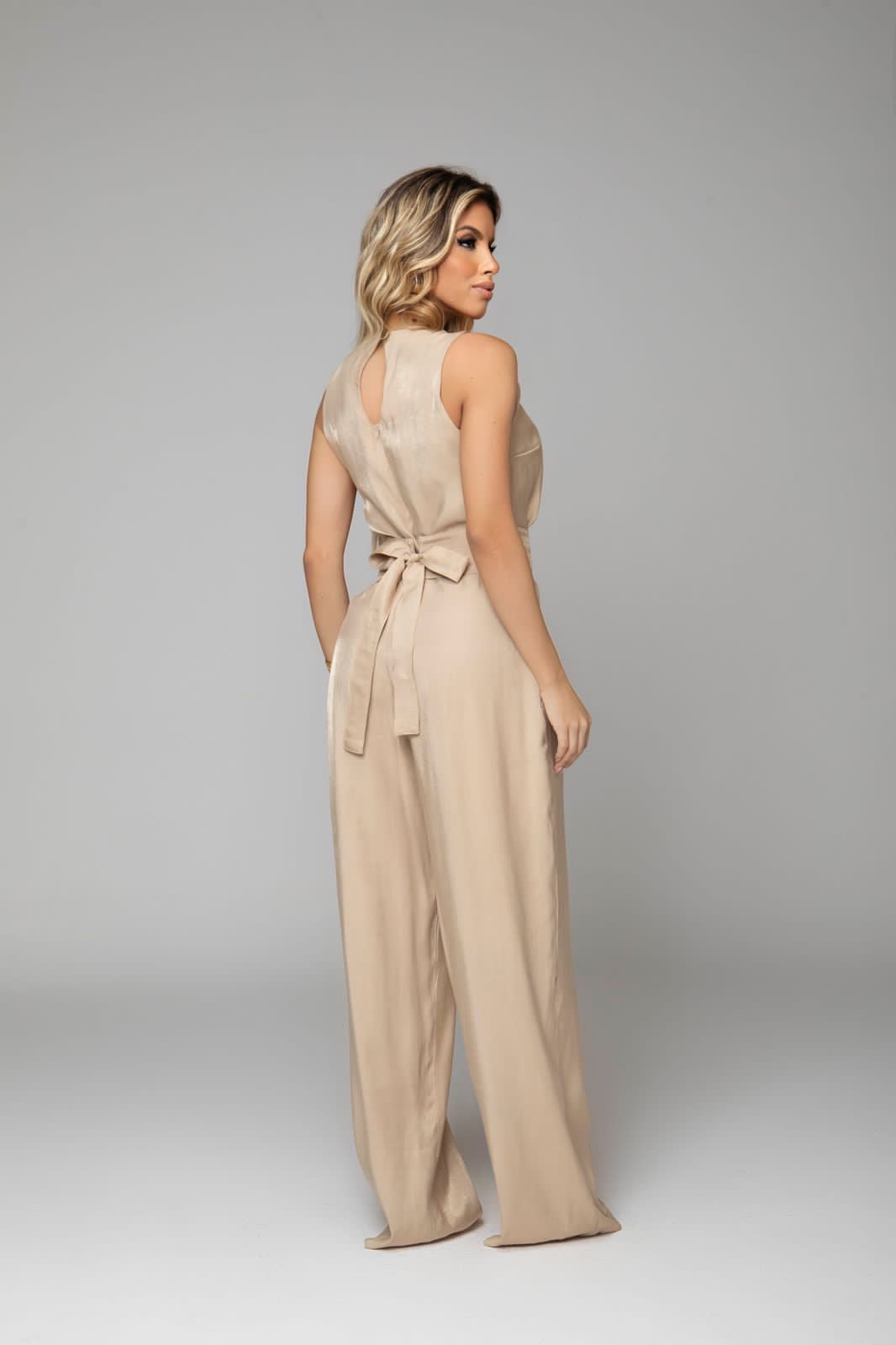 Jumpsuit details button